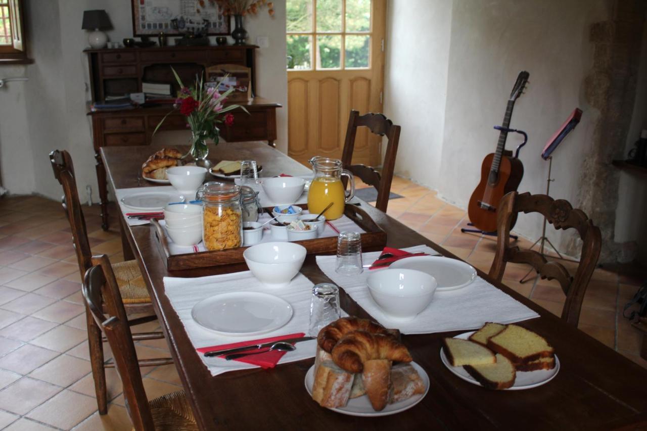 Manoir De La Ventiniere Bed and Breakfast Marchésieux Buitenkant foto